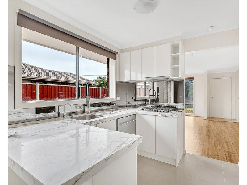 1/40 Gillingham Crescent, Craigieburn VIC 3064