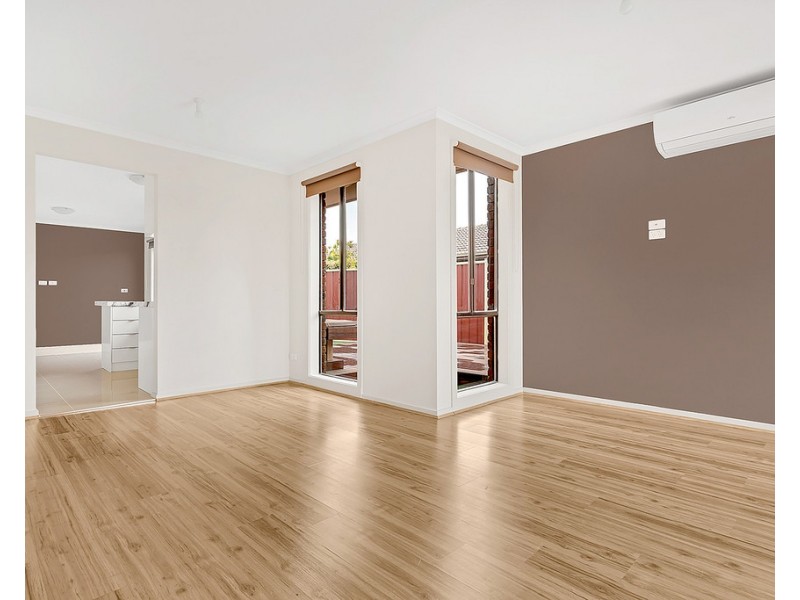 1/40 Gillingham Crescent, Craigieburn VIC 3064