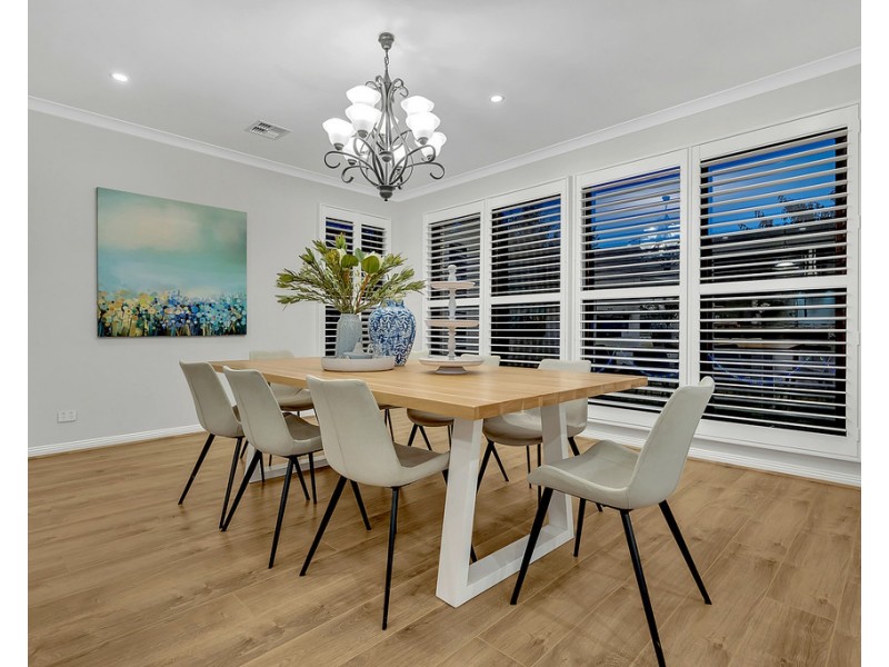 4 Hamersley Road, Craigieburn VIC 3064