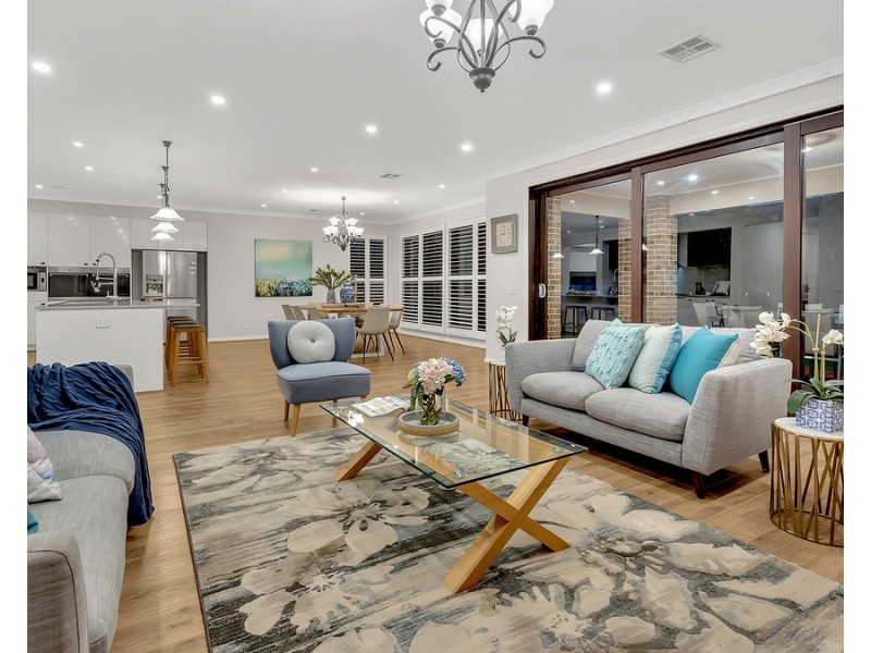 4 Hamersley Road, Craigieburn VIC 3064