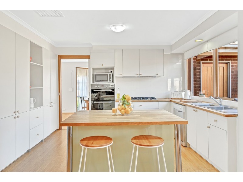 51 Edington Way, Craigieburn VIC 3064