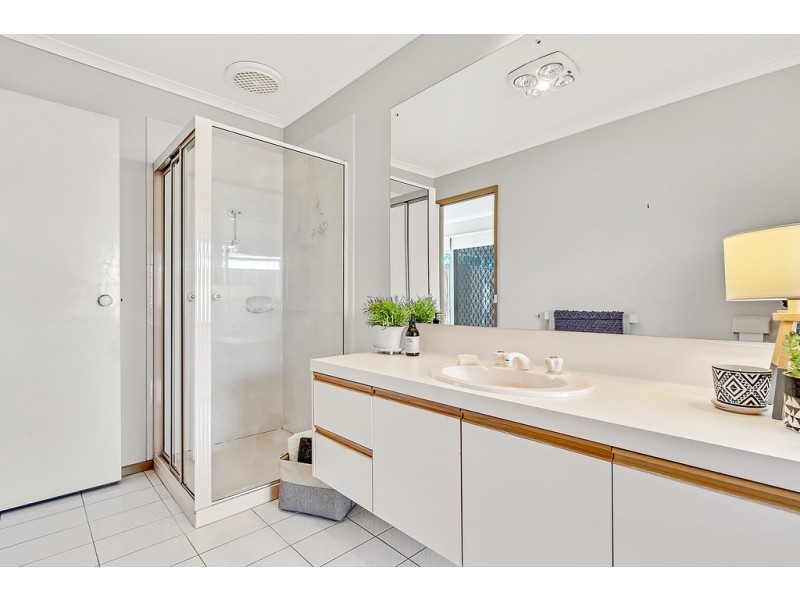 51 Edington Way, Craigieburn VIC 3064