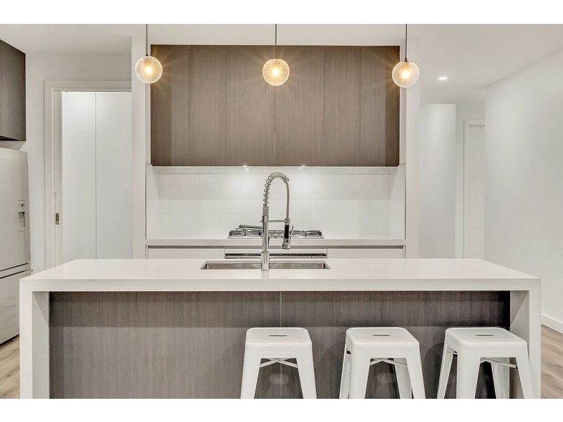 27 Birdsong Avenue, Mickleham VIC 3064