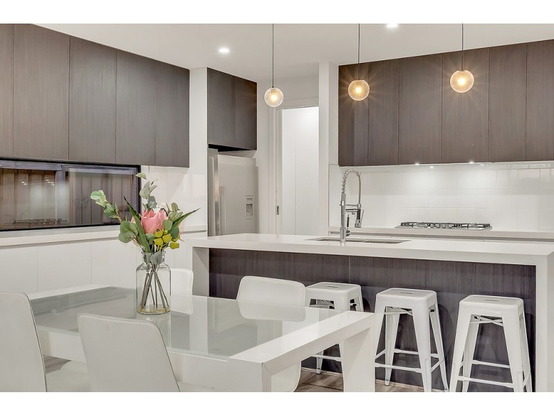 27 Birdsong Avenue, Mickleham VIC 3064