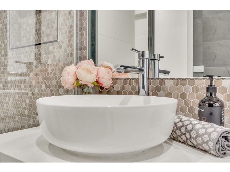 27 Birdsong Avenue, Mickleham VIC 3064