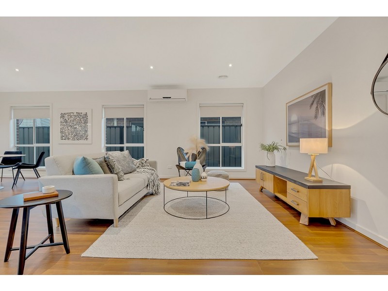 21 Gardner Terrace, Craigieburn VIC 3064