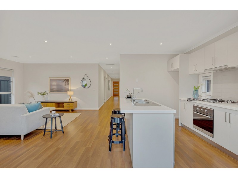 21 Gardner Terrace, Craigieburn VIC 3064