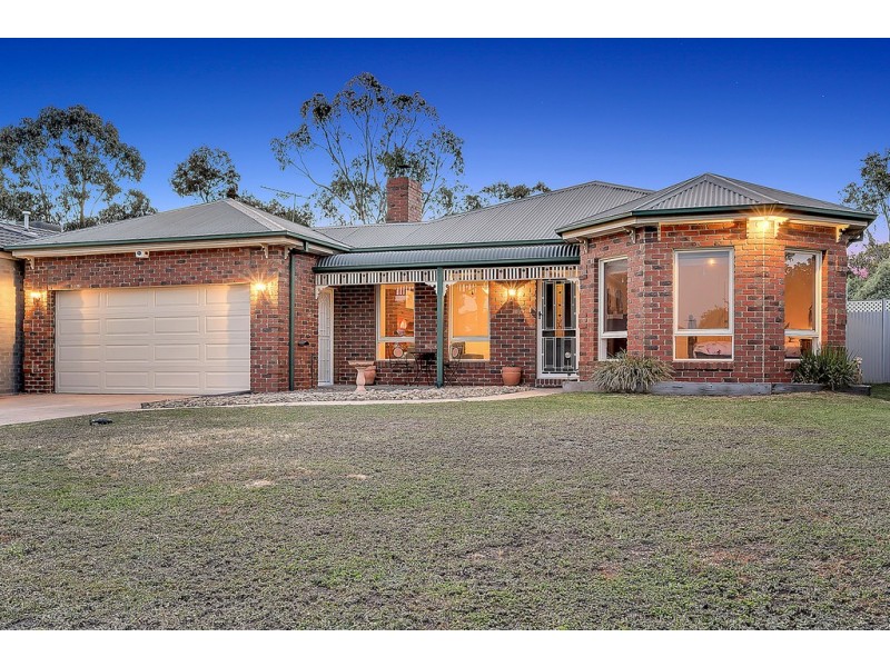 12 Chelmsford Court, Craigieburn VIC 3064