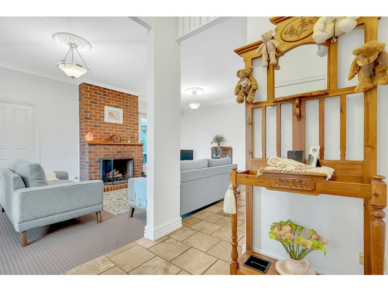 12 Chelmsford Court, Craigieburn VIC 3064