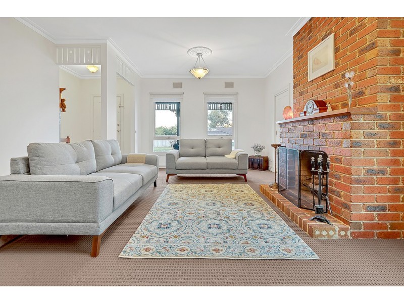 12 Chelmsford Court, Craigieburn VIC 3064
