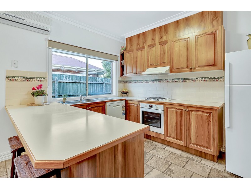 12 Chelmsford Court, Craigieburn VIC 3064