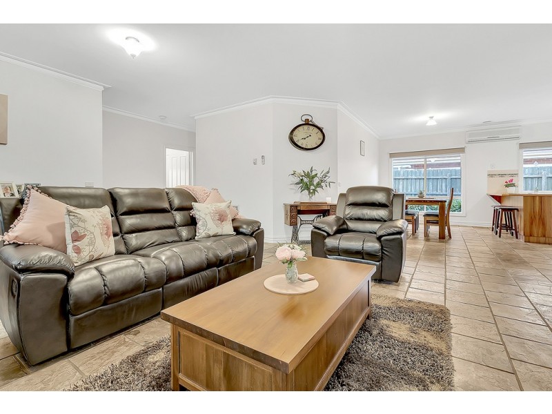 12 Chelmsford Court, Craigieburn VIC 3064