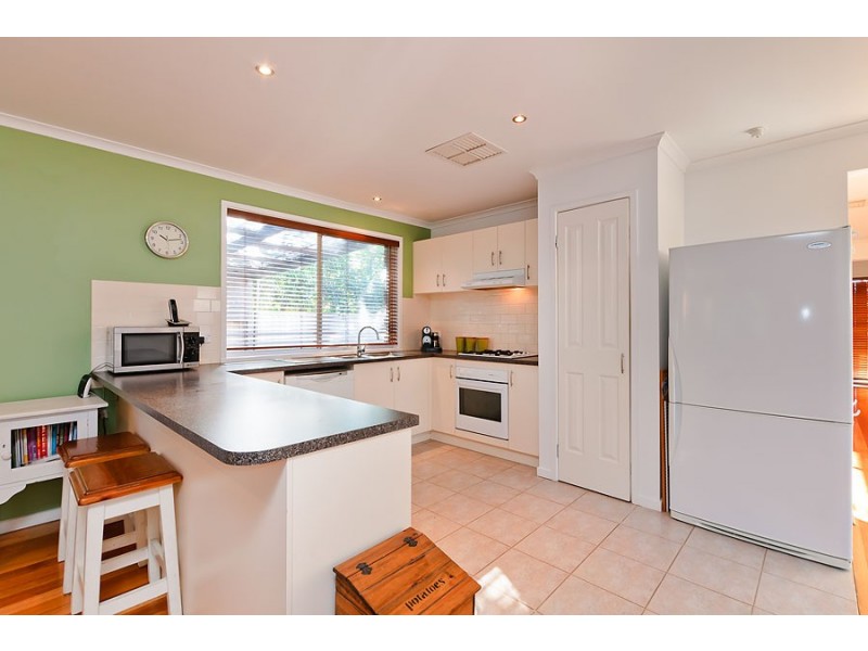 16 Botanic Rise, Craigieburn VIC 3064