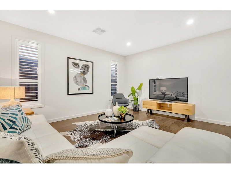 3 Breccia Street, Craigieburn VIC 3064