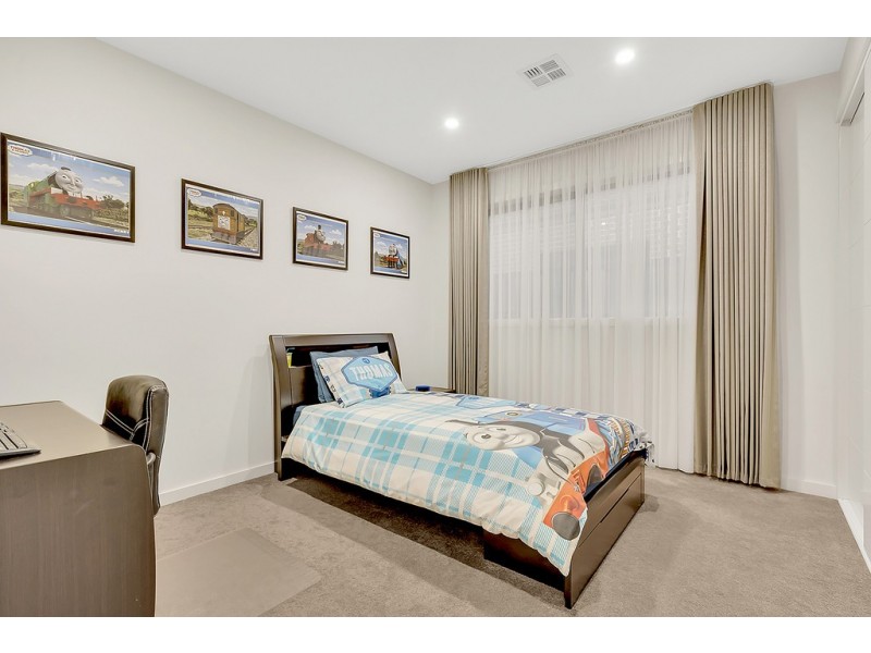 3 Breccia Street, Craigieburn VIC 3064