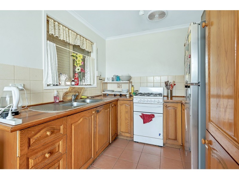 5 Ealing Close, Craigieburn VIC 3064