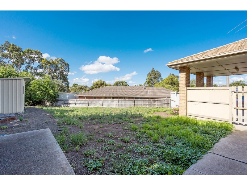 5 Ealing Close, Craigieburn VIC 3064
