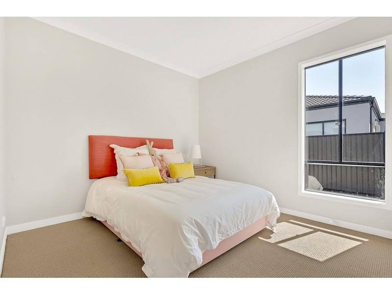 17 Mottlecah Circuit, Craigieburn VIC 3064