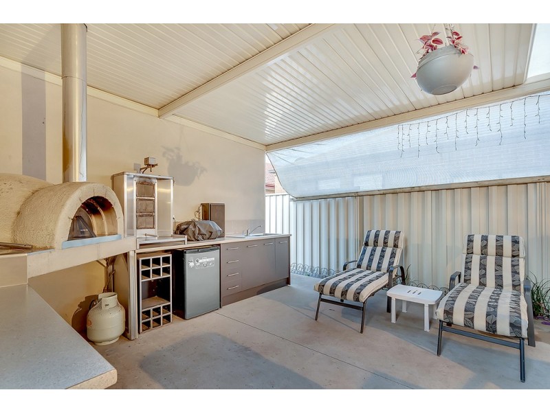 28 St Andrews Drive, Craigieburn VIC 3064