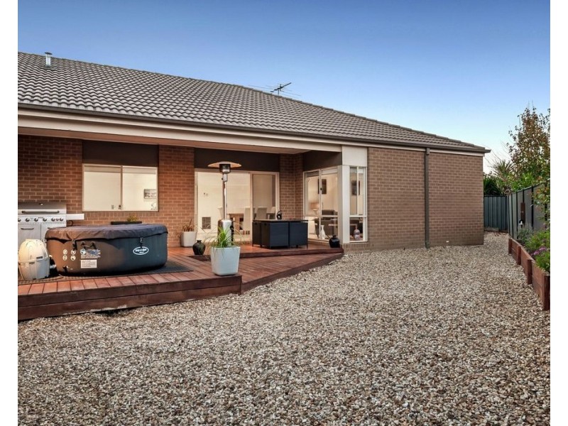 29 Highbury circuit, Craigieburn VIC 3064