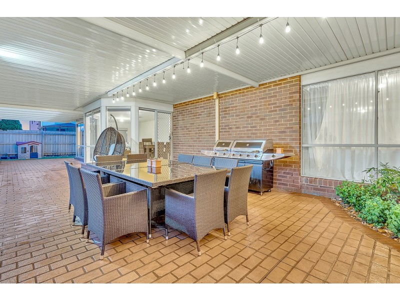 16 Bristol Mews, Craigieburn VIC 3064