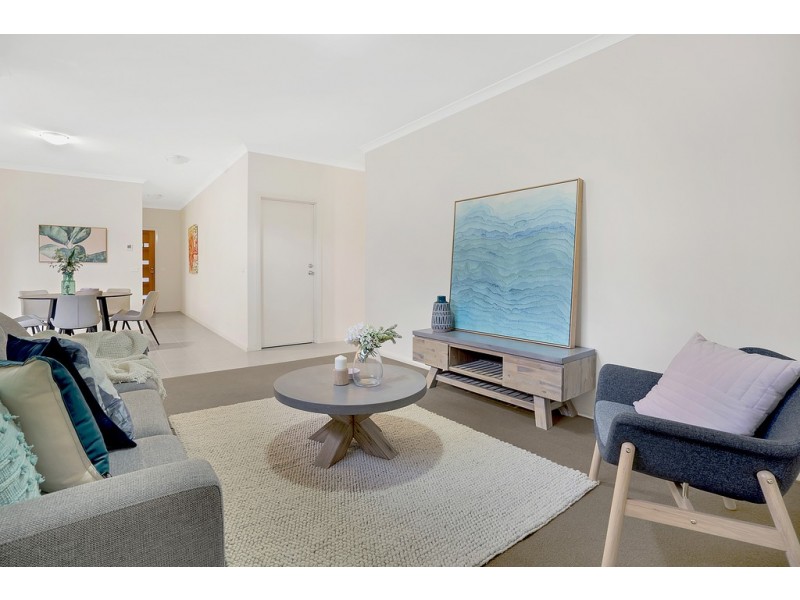 8 Hollows Court, Craigieburn VIC 3064