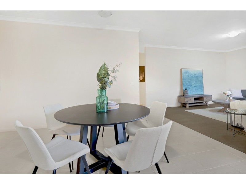 8 Hollows Court, Craigieburn VIC 3064