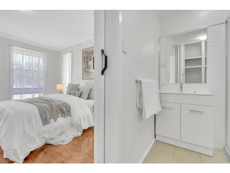 38 Bank Street, Craigieburn VIC 3064
