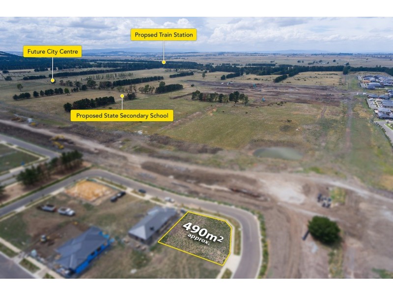 13 Bookham Circuit, Kalkallo VIC 3064