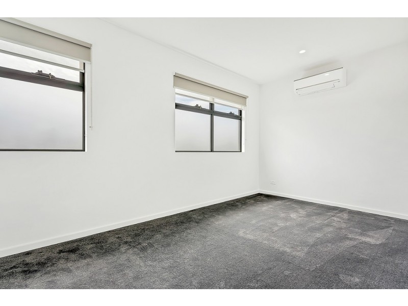 2/44 Glen Street, Glenroy VIC 3046