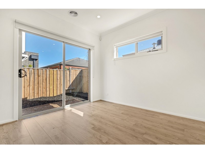 22 Bisham Street, Mickleham VIC 3064