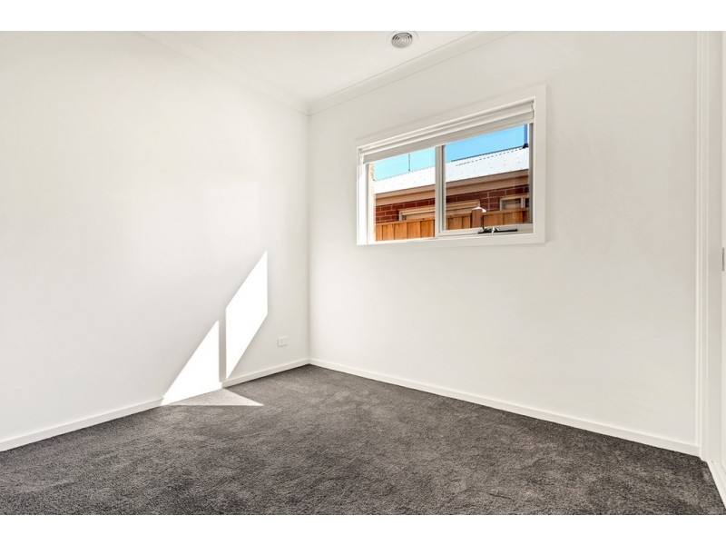 22 Bisham Street, Mickleham VIC 3064