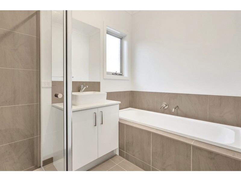 22 Bisham Street, Mickleham VIC 3064