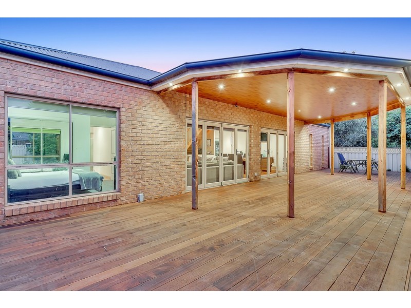 5 Creekwood Drive, Craigieburn VIC 3064