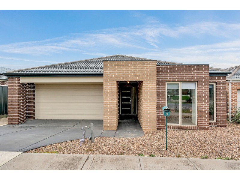 8 Kensley Circuit, Craigieburn VIC 3064