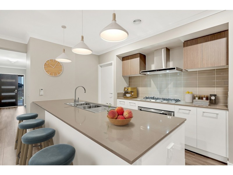 18 Alfred Road, Mickleham VIC 3064