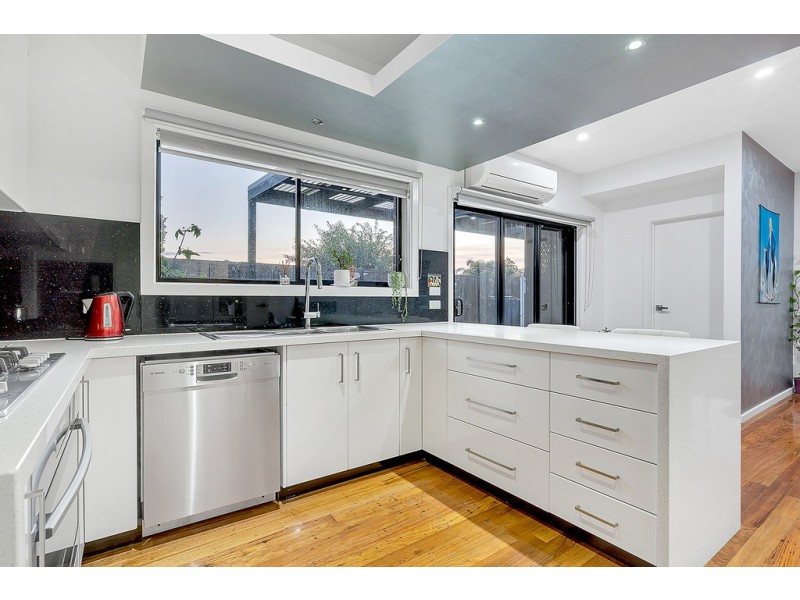 52A Ashleigh Crescent, Meadow Heights VIC 3048