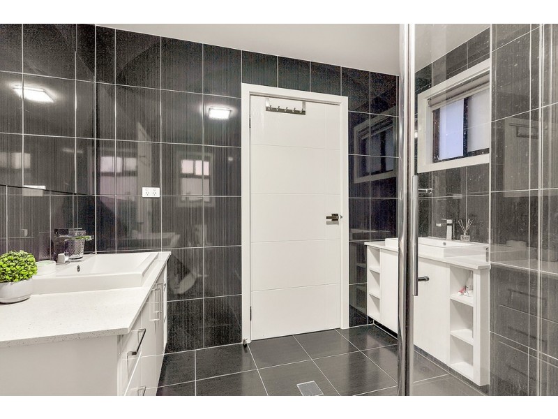 52A Ashleigh Crescent, Meadow Heights VIC 3048