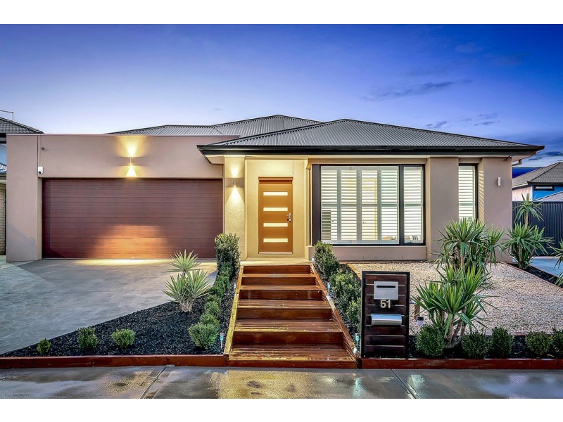 51 St Georges Boulevard, Mickleham VIC 3064