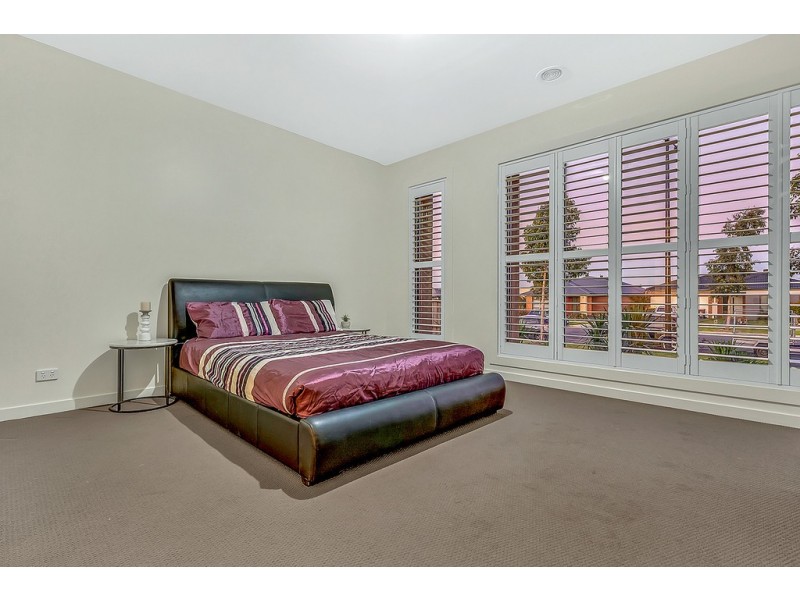 51 St Georges Boulevard, Mickleham VIC 3064