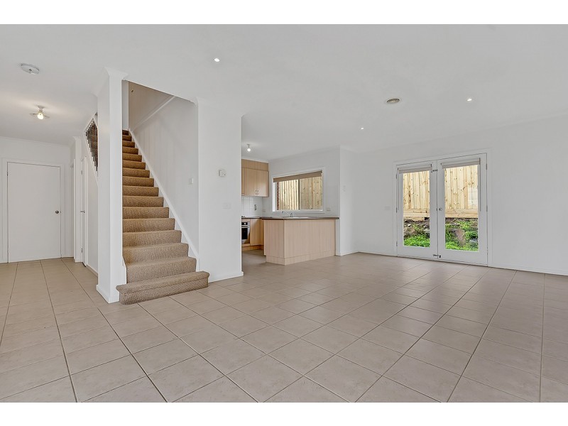 7/32 Papworth Place, Meadow Heights VIC 3048