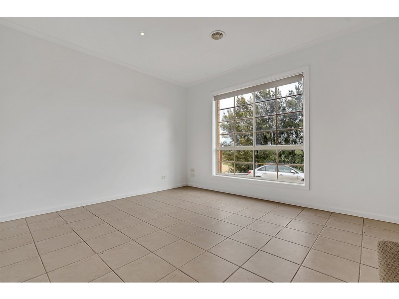 7/32 Papworth Place, Meadow Heights VIC 3048