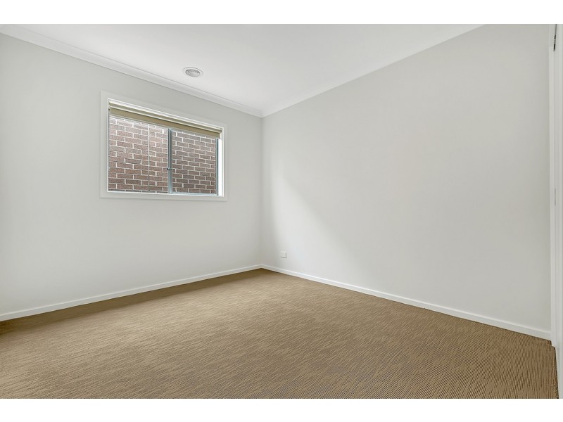 14 Fadaro Street, Kalkallo VIC 3064