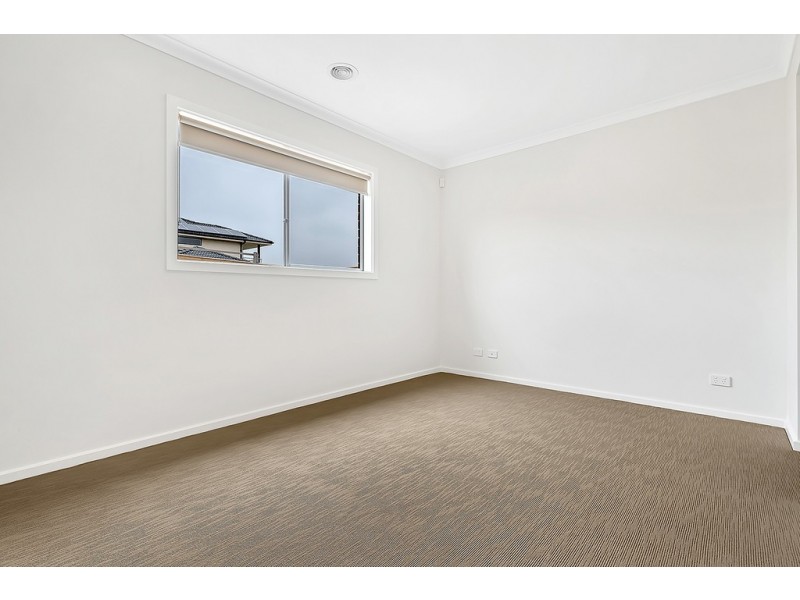 14 Fadaro Street, Kalkallo VIC 3064