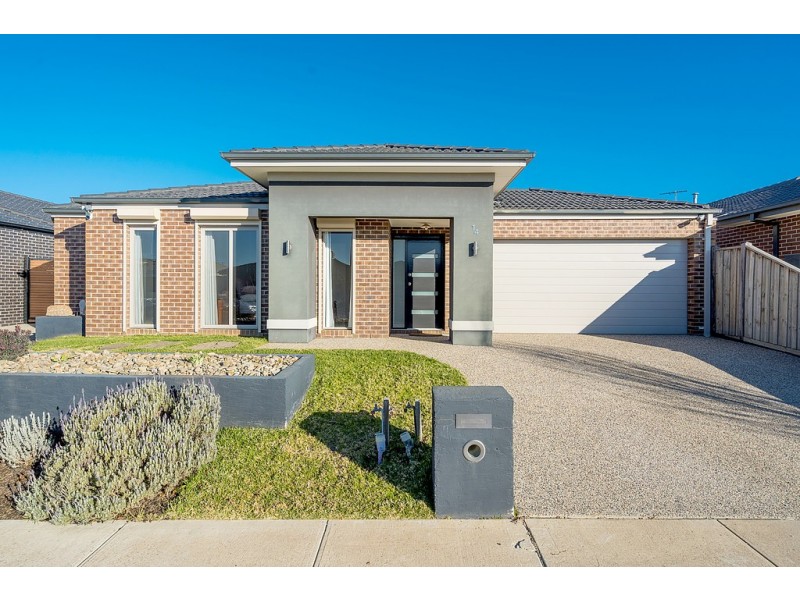 14 Bedgebury Street, Mickleham VIC 3064