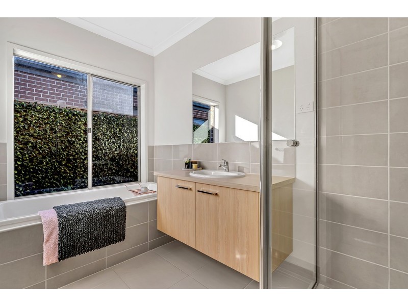 14 Bedgebury Street, Mickleham VIC 3064