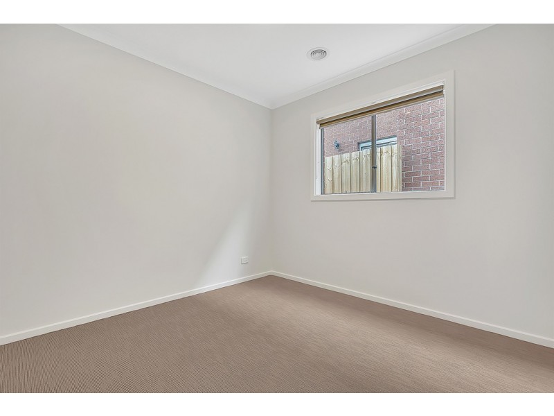 4 Herbie Court, Doreen VIC 3754