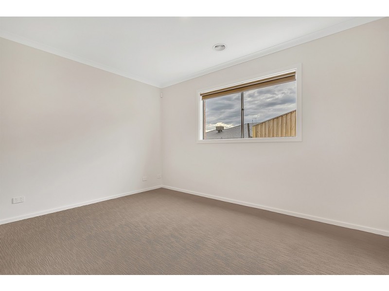 4 Herbie Court, Doreen VIC 3754