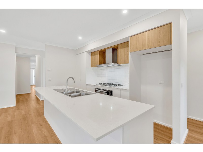 4 Herbie Court, Doreen VIC 3754