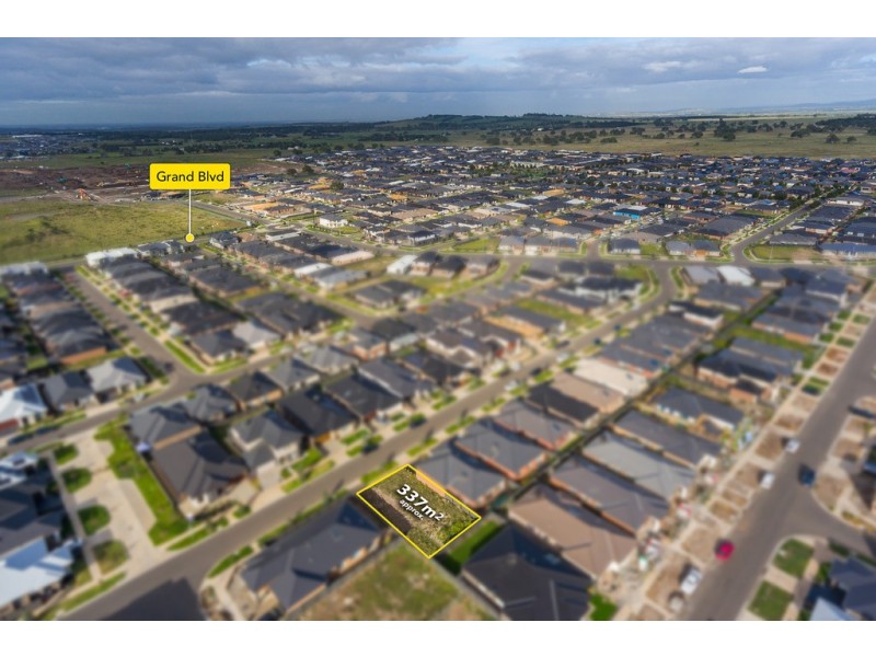 26 Elvire Road, Craigieburn VIC 3064